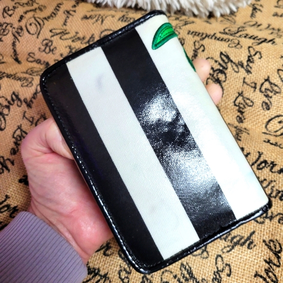 Betsey Johnson sequined pineapple crossbody - Picture 8 of 14